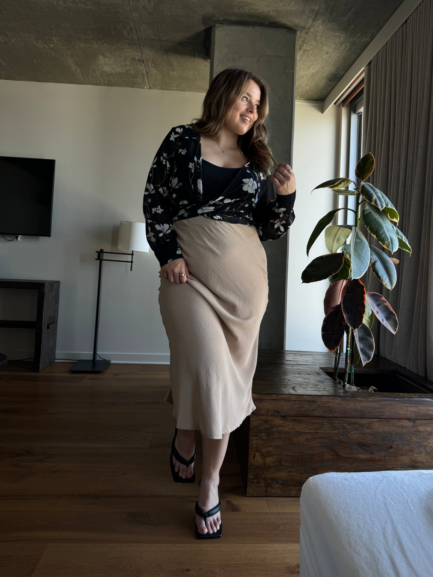 Plus Size Floral Tie Front Wrap Top