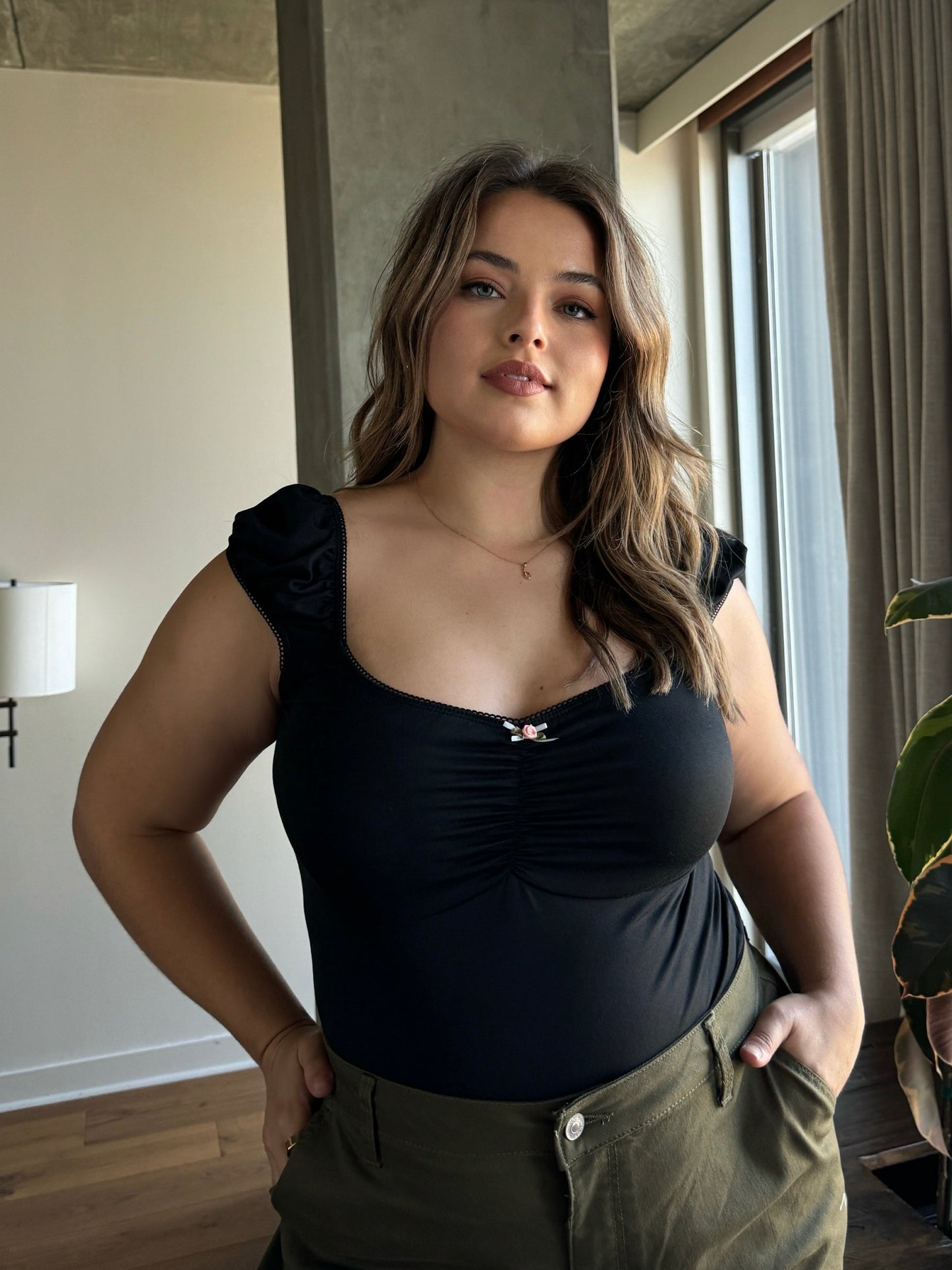 Plus Size Rose Cap Sleeve Top